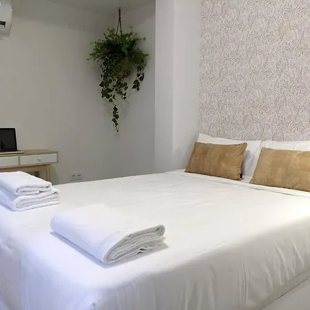 Apartment Fira 4 A 1min Del Metro Y Centro 15min L'Hospitalet de Llobregat