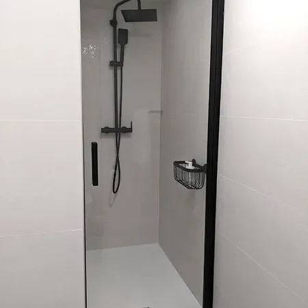 Apartment Fira 4 A 1min Del Metro Y Centro 15min *
