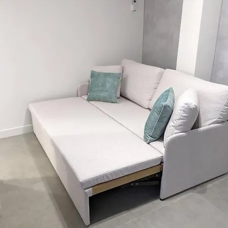 Fira 4 A 1min Del Metro Y Centro 15min Apartment